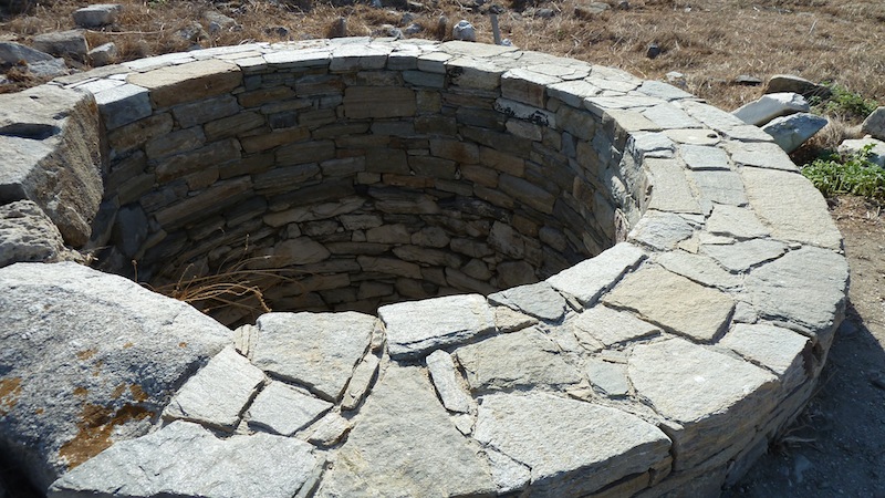 Delos 34.JPG